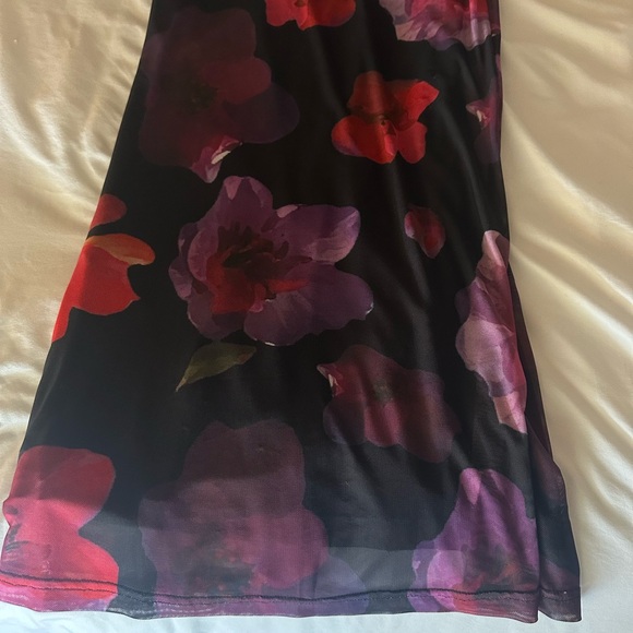 Princess Polly Floral Maxi Dress - Picture 3 of 3